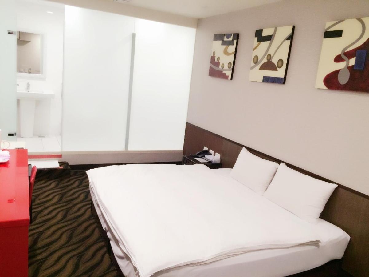 Hotel 6 - Zhonghua Taipei Dış mekan fotoğraf