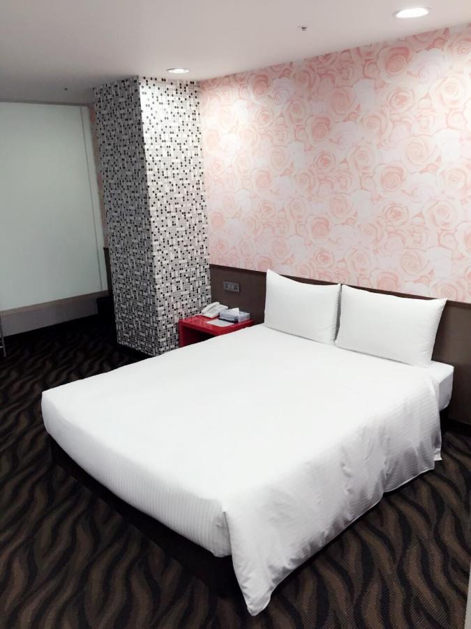 Hotel 6 - Zhonghua Taipei Dış mekan fotoğraf