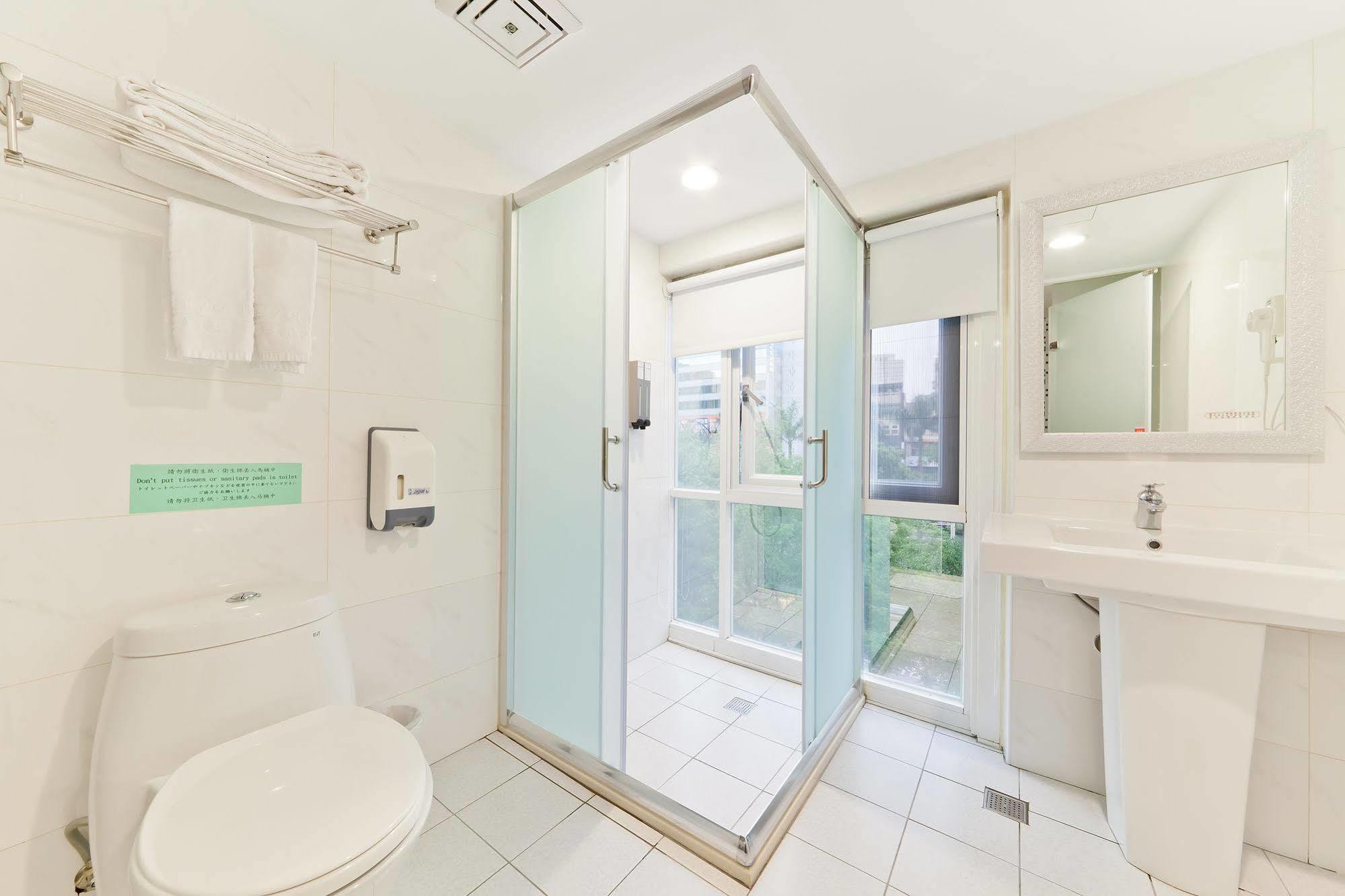 Hotel 6 - Zhonghua Taipei Dış mekan fotoğraf