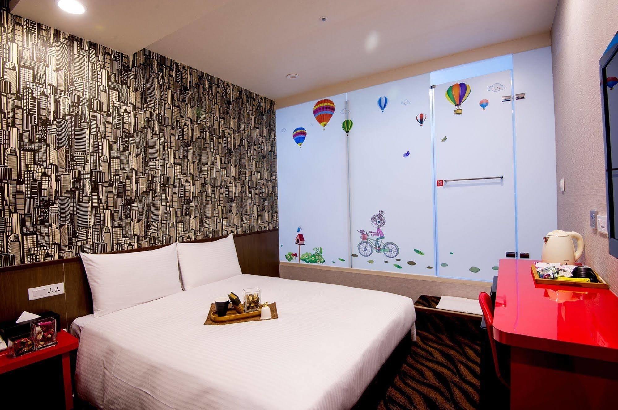 Hotel 6 - Zhonghua Taipei Dış mekan fotoğraf