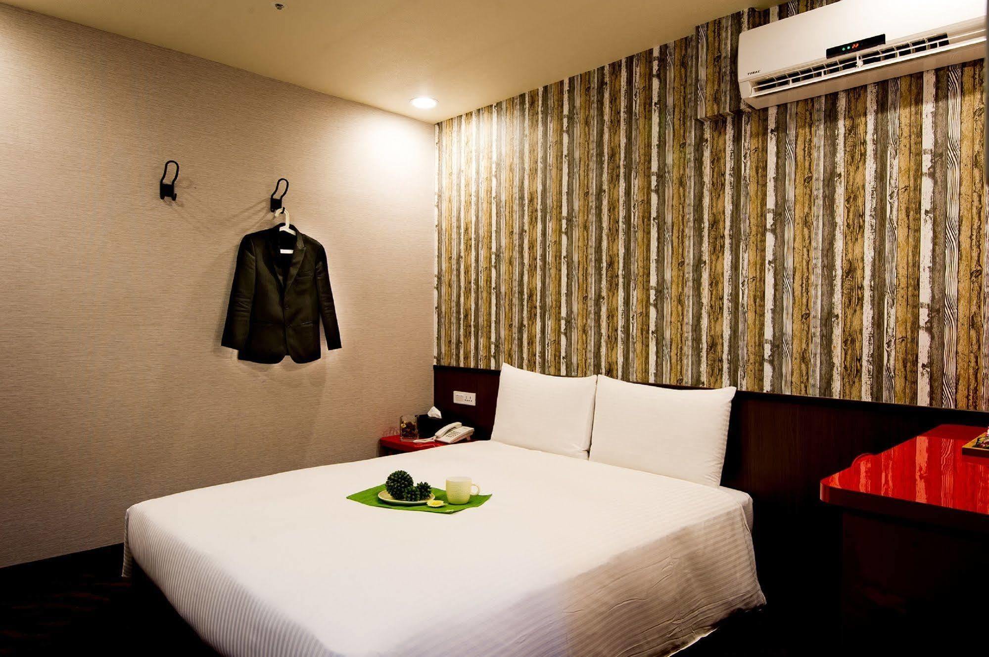 Hotel 6 - Zhonghua Taipei Dış mekan fotoğraf