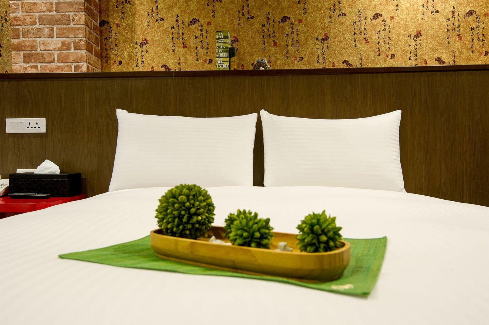 Hotel 6 - Zhonghua Taipei Dış mekan fotoğraf