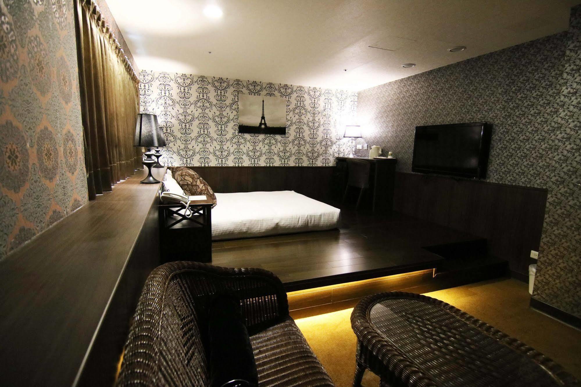Hotel 6 - Zhonghua Taipei Dış mekan fotoğraf